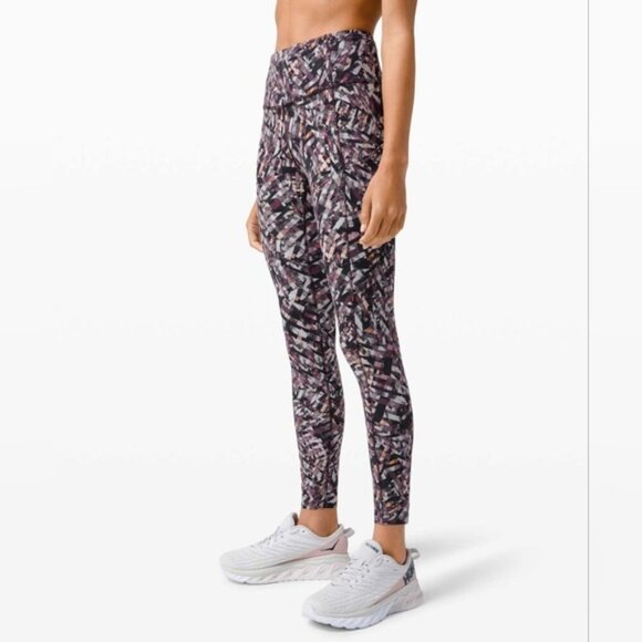Lululemon Fast and Free Tight II 25" Leggings Nulux Kaleidoscopic Pink Size 4 - Picture 2 of 12